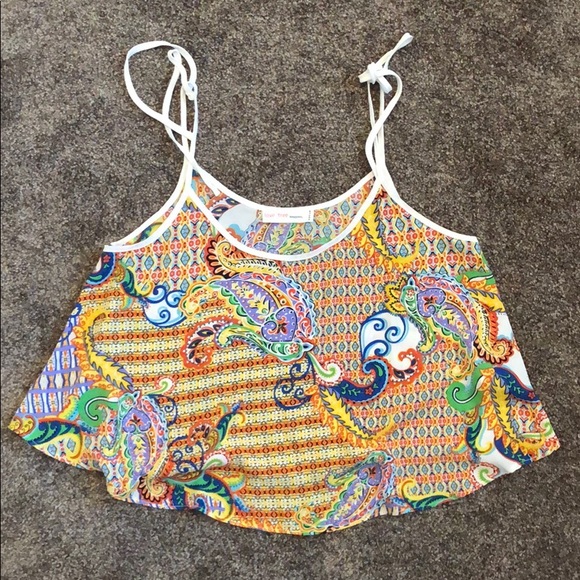 Love Tree -Floral croptop - Picture 1 of 2